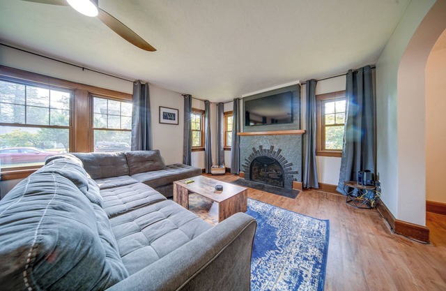 Central Erie Vacation Rental ~ 2 Mi to Beach!