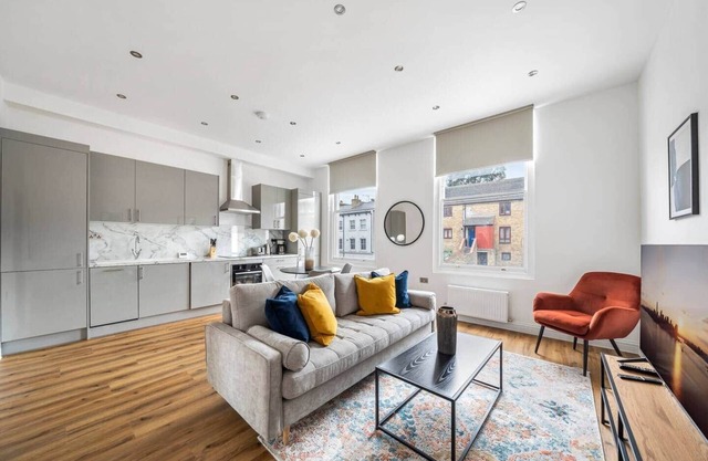 Central Zone-2 Flats#1 / 15 mins to Central London