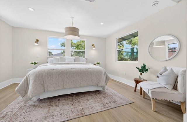 Centrally Located 3BR/2BA Retreat in St. Pete