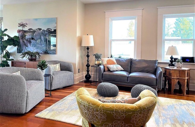 Situado en el centro de 2 dormitorios Casa de carácter Apt.