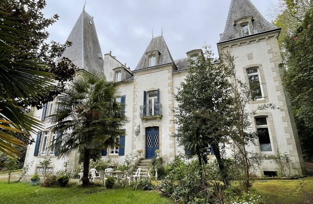 Château de Kerivoal - Quimper - Brittany on 3 hectares.