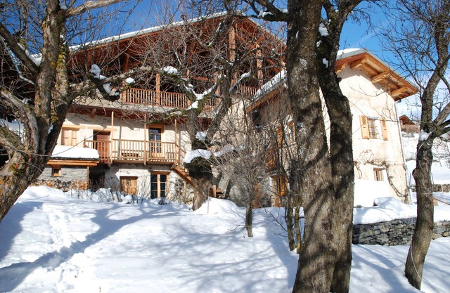 Casa individual en 1200 m de altitud, orientación sur, tranquila y espaciosa