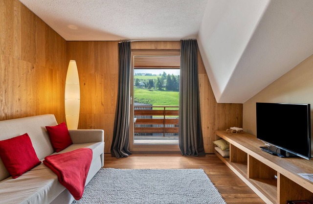 Chalet 'Compatsch' con vistas a la montaña, terraza privada y Wi-Fi
