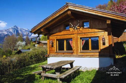 Chalet cosy proche Tramway du Mont-Blanc et centre