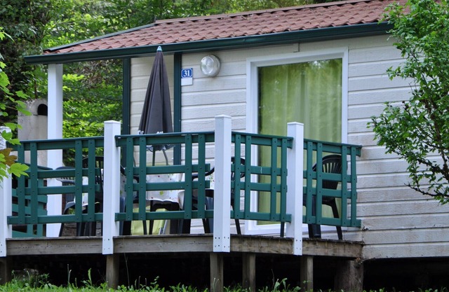 Chalet 'Du Moulin Du Châtain 2' con piscina compartida, terraza privada y jardín compartido