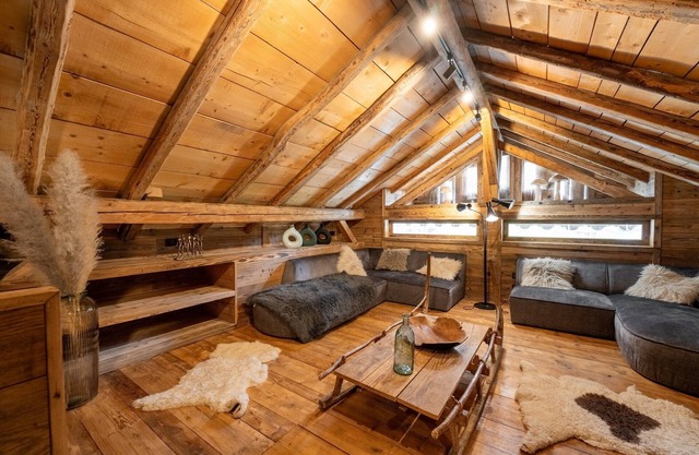 Chalet 'Grand Cru 14 Pers' con vistas a la montaña, terraza privada y Wi-Fi