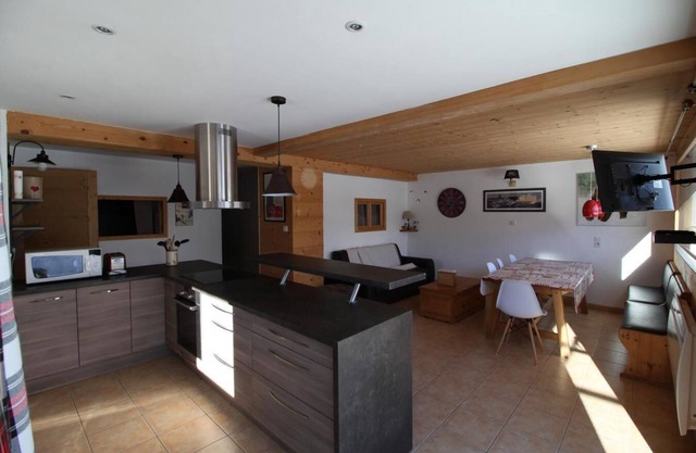 Chalet, Planta baja, terraza, parking, local para esquís, 75m², Valloire