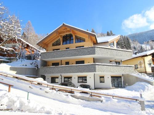 Chalet in Sankt Johann near Ski Slopes