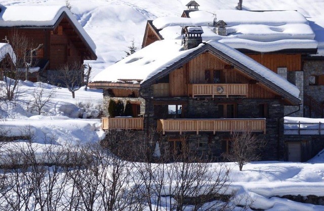 Chalet en el corazón de la aldea auténtico, tranquilo y encantador Raffort.