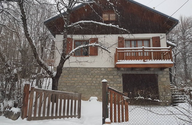 CHALET LE CHEVREUIL Near La Foux d'Allos