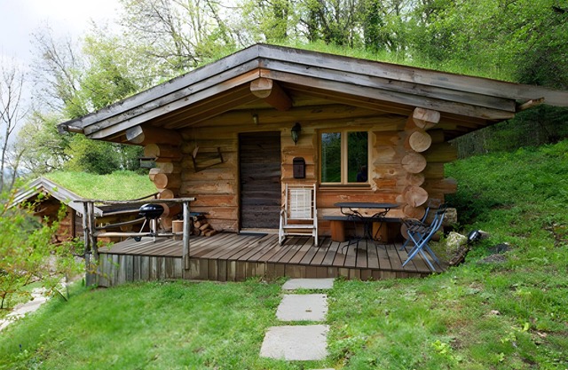 Chalet 'Les Convers' with Mountain View, Wi-Fi and Air Conditioning