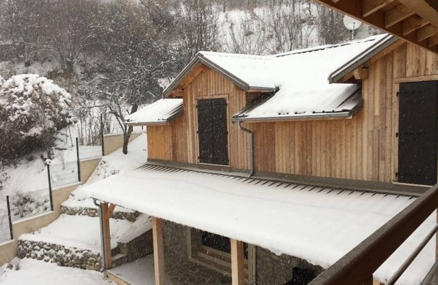 Chalet cerca de resort y lago