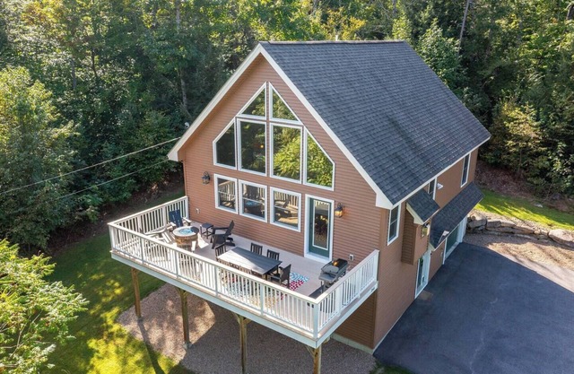 Como la nueva casa de 5 * con acceso privado a la playa del río Saco y <5 minutos a Storyland