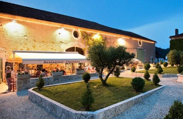 Camping les Gorges du Chambon**** - Mobile home Family Classic 3 rooms 4 people Air-conditioned