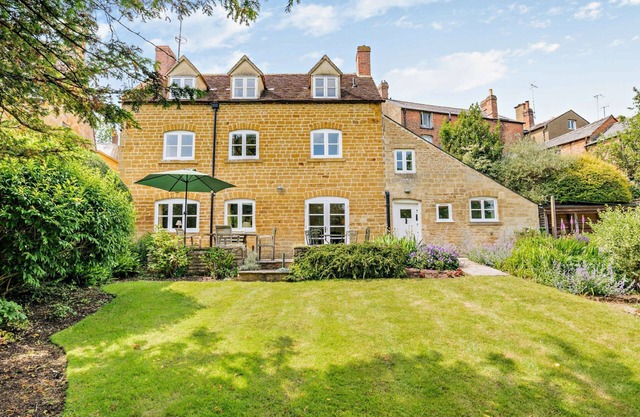 Characterful property in the Cotswolds - The Glen