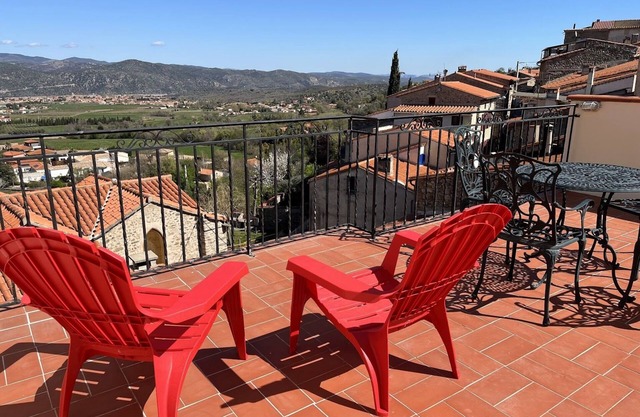 Atractiva casa de pueblo en Jochimcen con impresionantes Vistas.