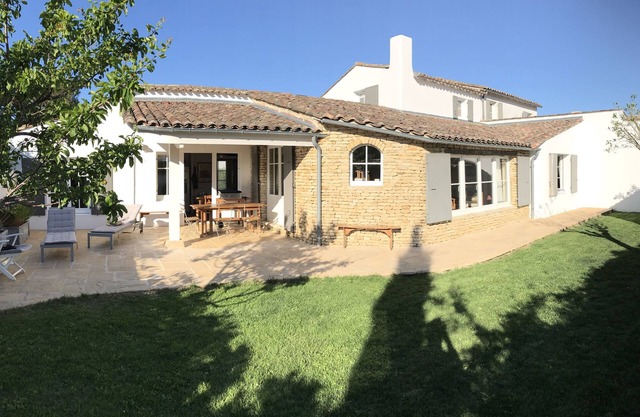 Encanto, calma, sol, idealmente ubicado, pueblo de Portes