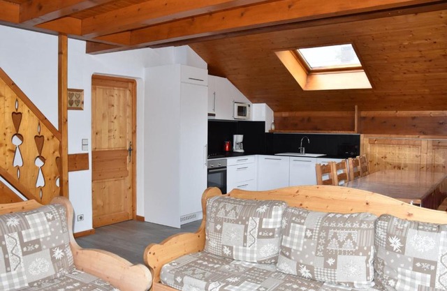 Charmant duplex avec grande terrasse au cœur de Champagny-en-Vanoise - FR-1-464-38