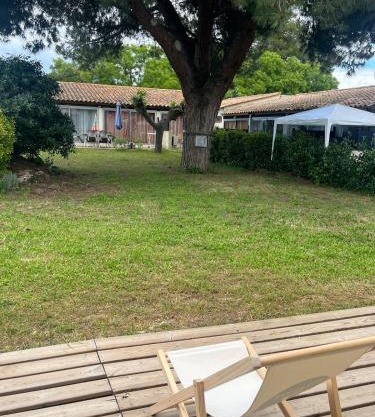 Charmant T3 rénové Jardin Parking Clim