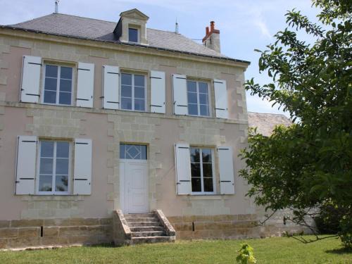 Charmante maison XIXème à Beaumont-en-Véron, jardin clos, proche vignobles - FR-1-381-445