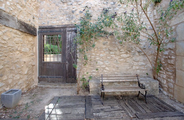 Charmante petite maison de village, charming village little house