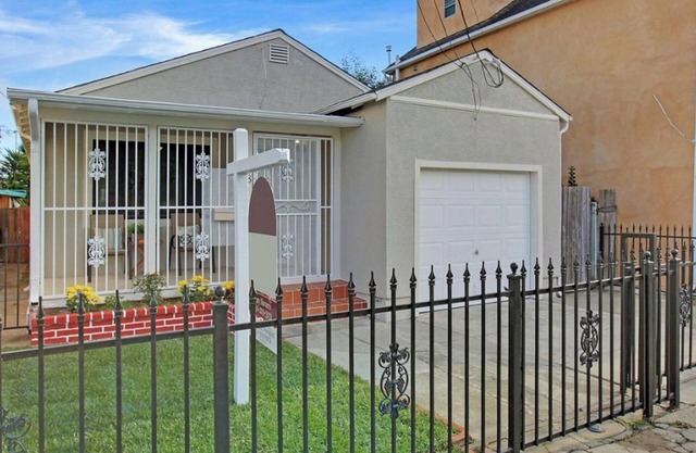 Charming 1-bedroom house with AC, WiFi in delightful San Bruno