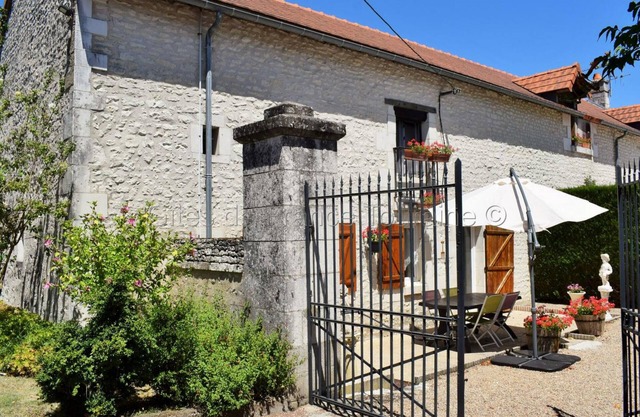 Casa rural acogedora con patio cerrado, WiFi y equipamiento para bebés