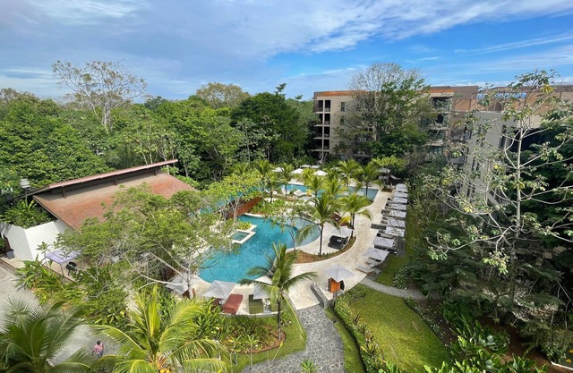 Charming 2-bedroom apartment with AC, fitness room, WiFi in Puerto Jiménez