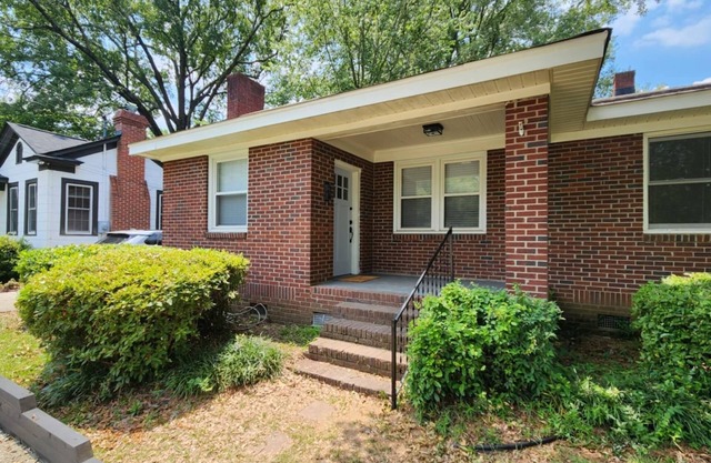 Charming 2-bedroom duplex home in Historic Earlewood