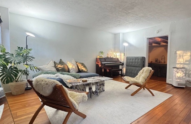 Charming 2-bedroom Twin private house in serene Milford