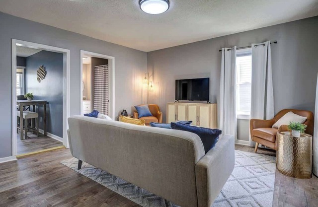 Charming 2-Bedroom Home in Johnson City