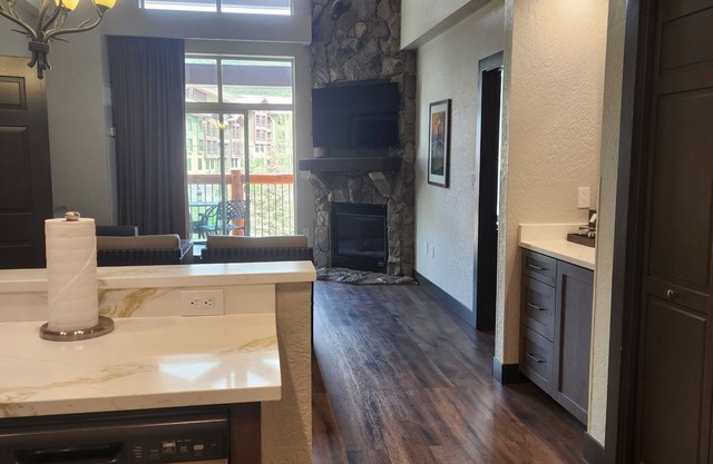 Charming 2-bedroom villa with AC, fitness room in superb Park City