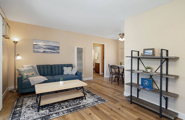 Charming 2 Room La Mesa Casita w/ Pool, BBQ & Yard