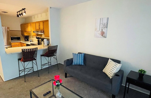 Charming 2BR 2B in Elkins Park Monthly Discount