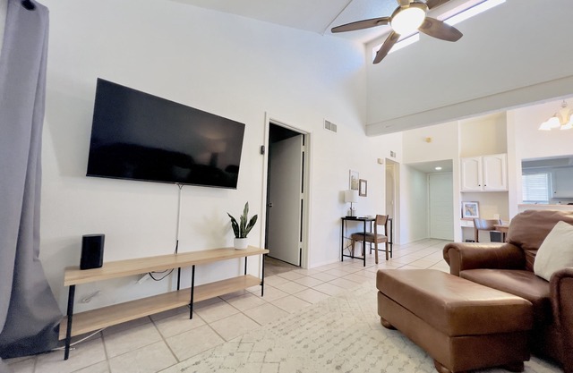 Charming 2BR/2BA Retreat in Quiet Gilbert Neighborhood - Near Vibrant Downtown!