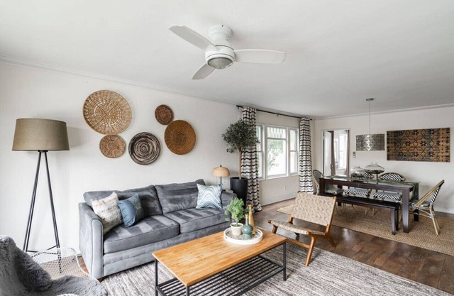 Nueva encantador Hillcrest 2-BR, cerca de todo!