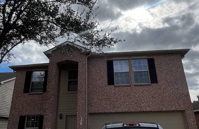 Charming 3-bedroom house in Missouri City with WiFi access