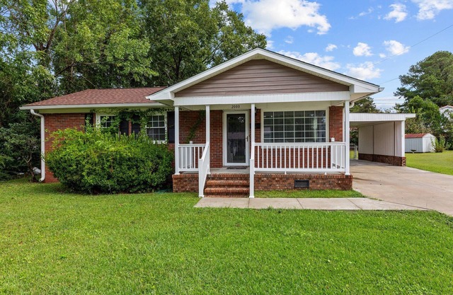 Charming 3-bedroom house in welcoming New Bern with WiFi, AC