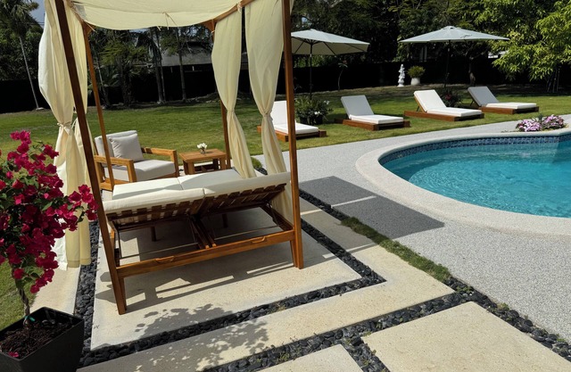 Charming 3-bedroom house with swimming-pool, WiFi in vibrant Miami