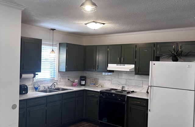 Charming 3-bedroom house with WiFi, in pleasant Seneca