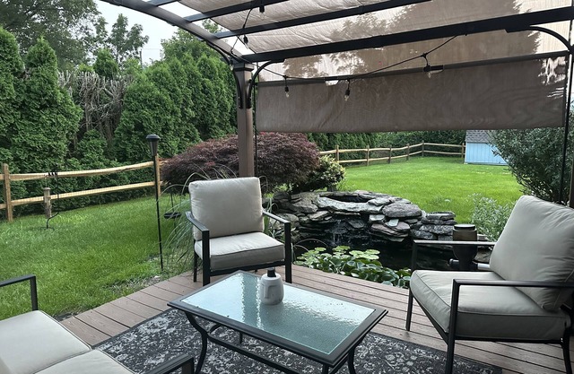 Charming 3-bedroom house with WiFi and AC in welcoming Coopersburg