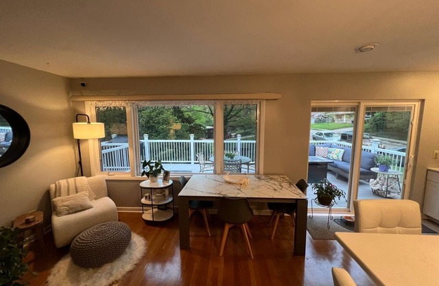 Charming 3Br home in Manville Heights walking distance to hospital