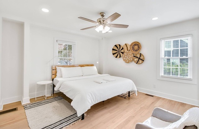¡Vive como Local en Chamblee en esta casa de 3D!