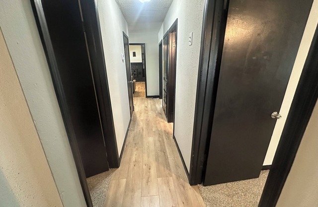 Charming 4-bedroom farmhouse with WiFi, AC in welcoming Spencer