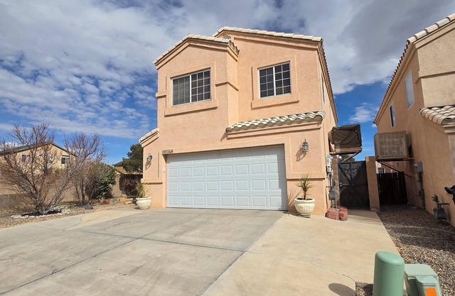 Charming 4-bedroom house with beautiful backyard and mountain view.