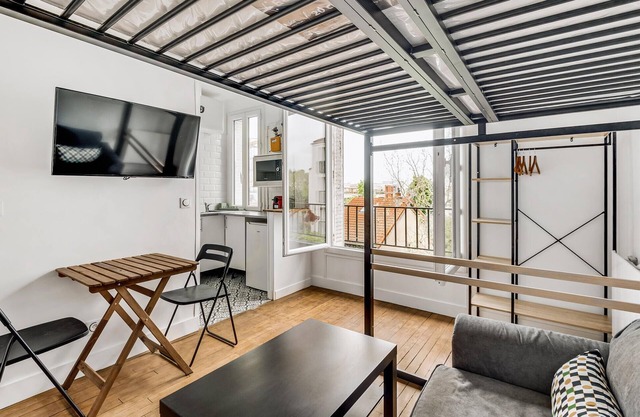 Charming and practical apartment in a prime location for exploring the city of Paris.