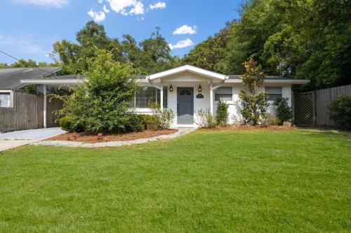 Charming Bungalow in Gulfport