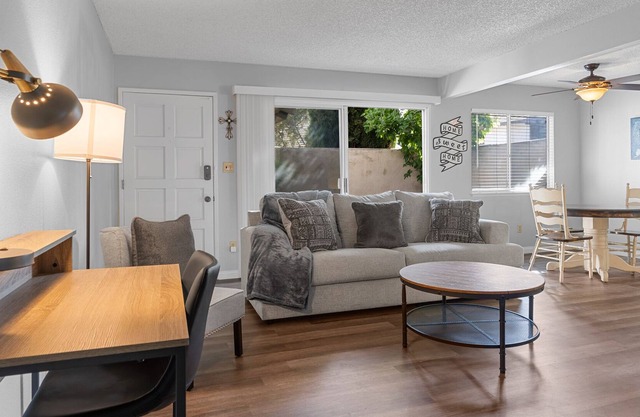 Charming & centrally located in Downtown!