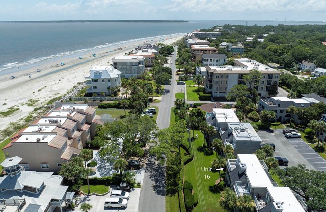 Charming Condo Across the Street from the Beach