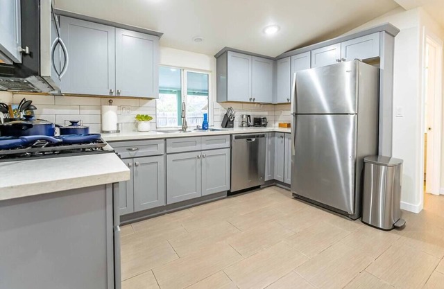 Charming Country Retreat with Modern Amenities